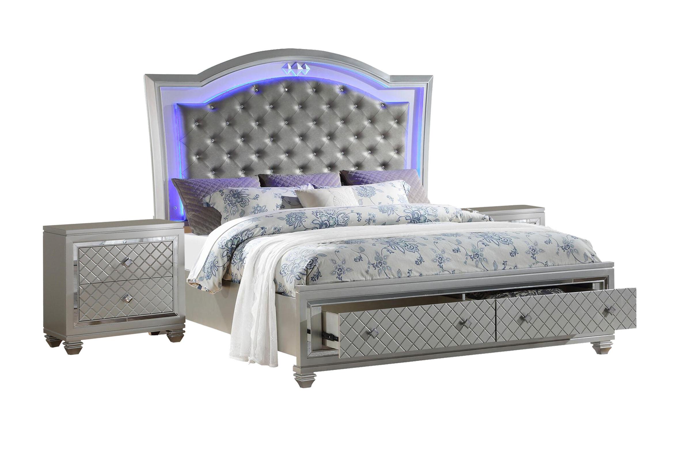 Contemporary Panel Bedroom Set Shiney Shiney-K-Set-3 in Silver Faux Leather