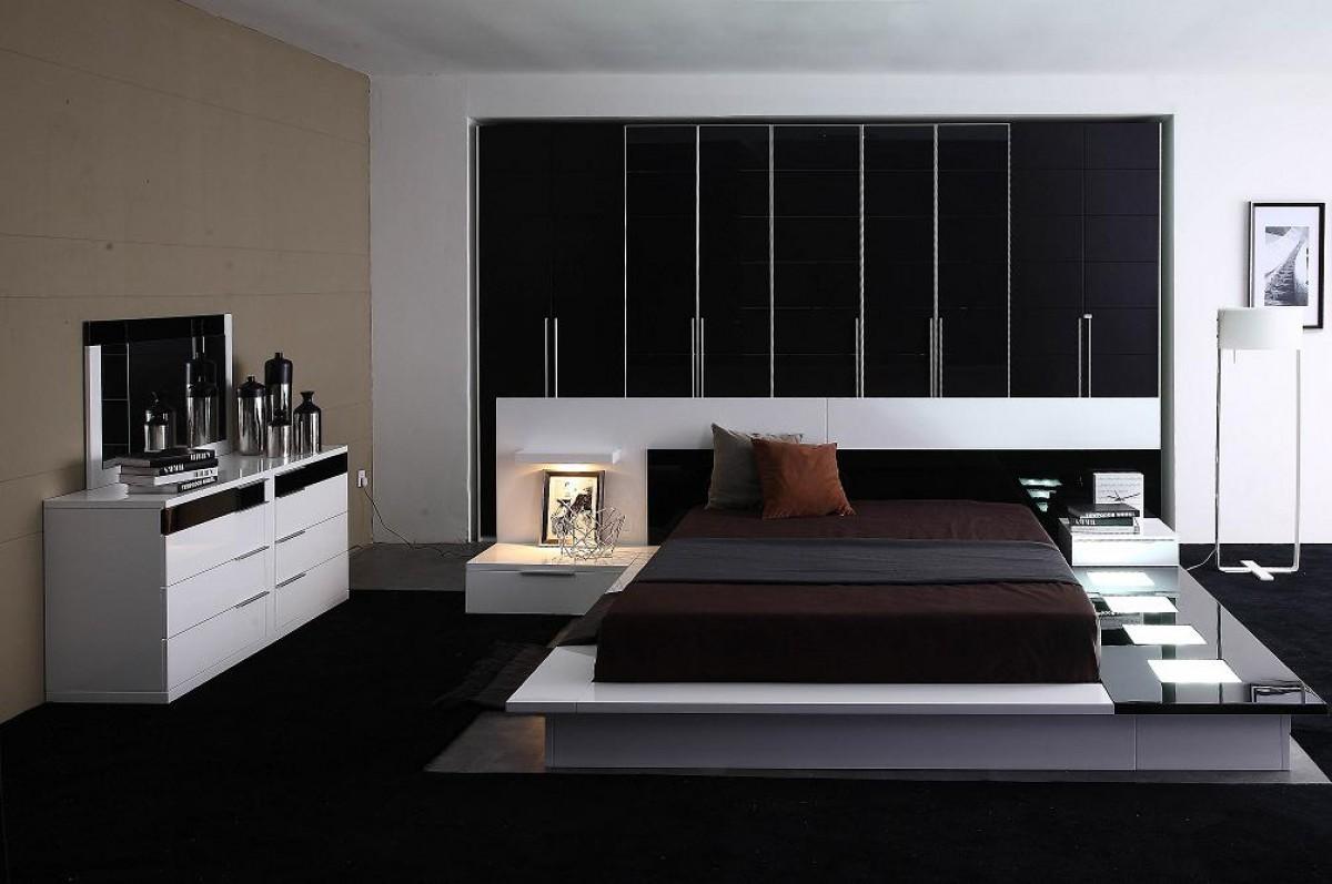Contemporary Platform Bed Reno Soflex-Reno-Q in White, Black 
