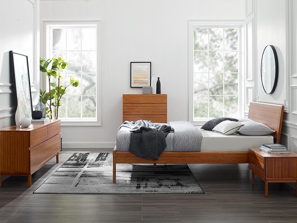 

    
Solid Amber Bamboo King Platform Bedroom Set 5Pcs Modern Ventura by Greenington
