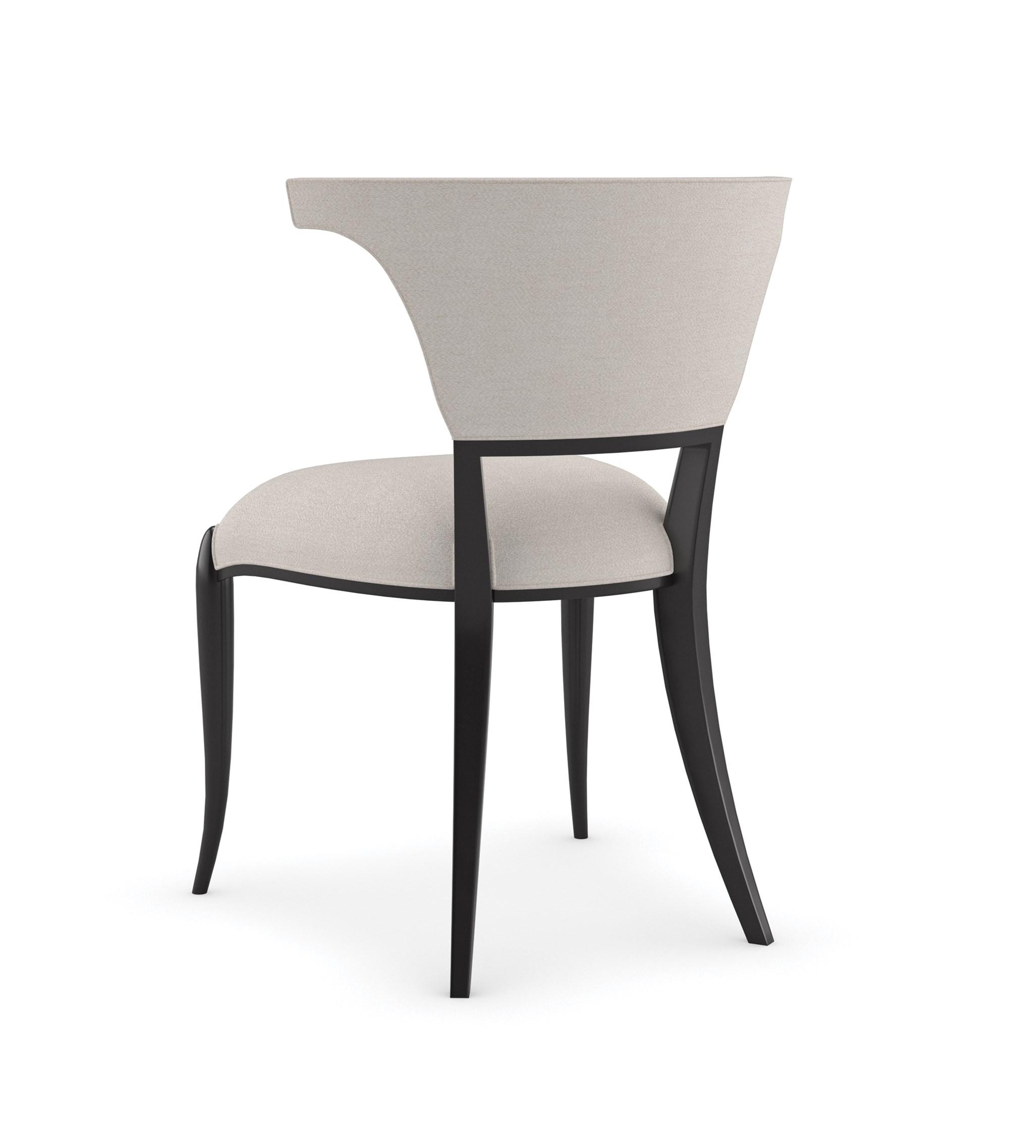

        
Caracole BE MY GUEST Dining Chair Gray/Black Fabric 662896039658
