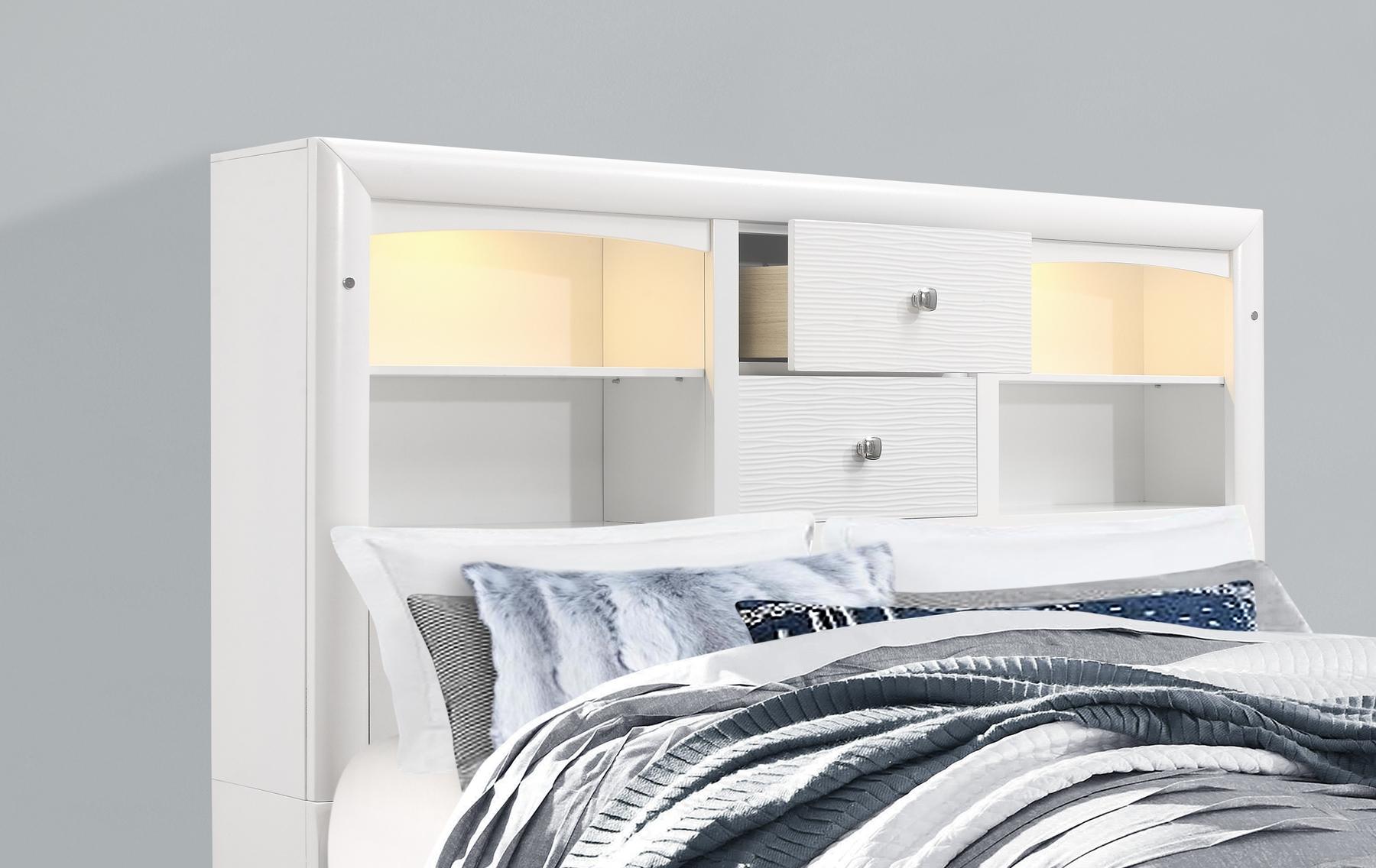 

    
JORDYN-WH-KB-Set-4 Global Furniture USA Storage Bedroom Set
