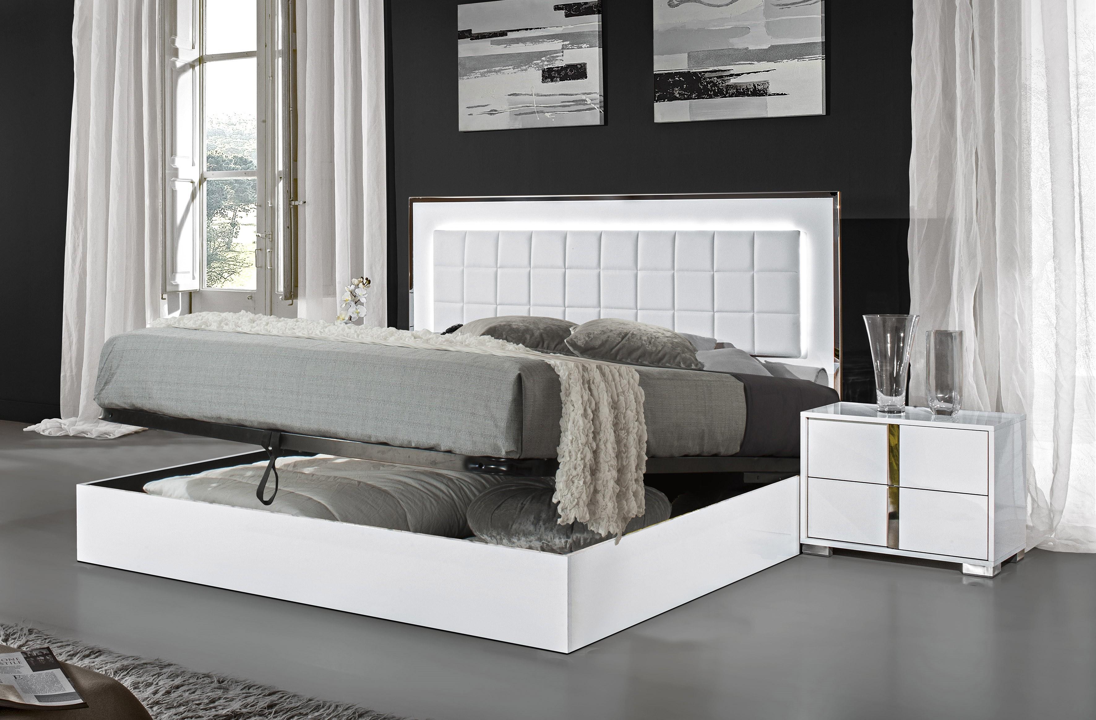 Contemporary Platform Bedroom Set Alice 18986-Q-ST-3PC in White Fabric