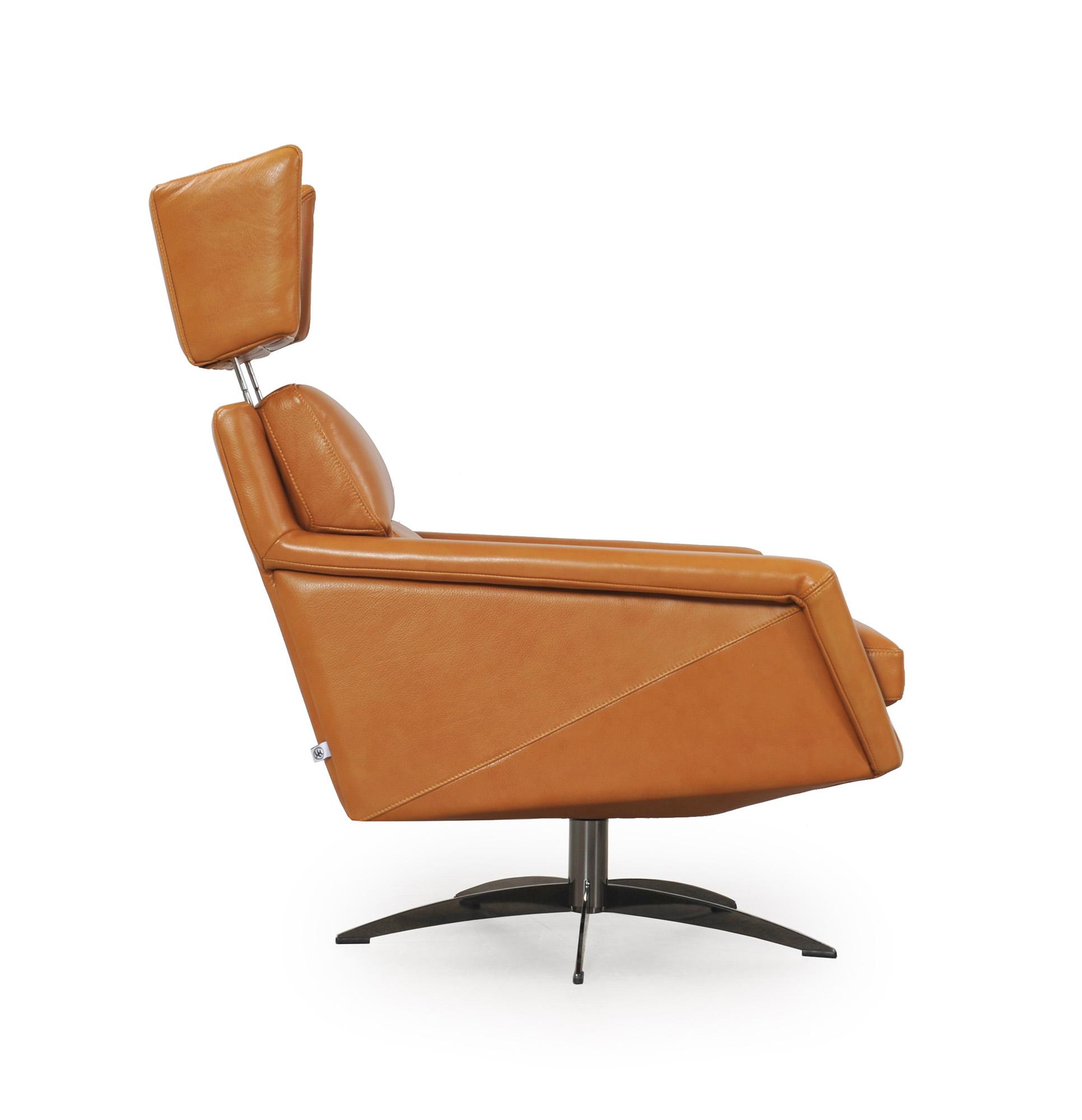 

    
Moroni 586 - Hansen Accent Chair Tan 58606D1857
