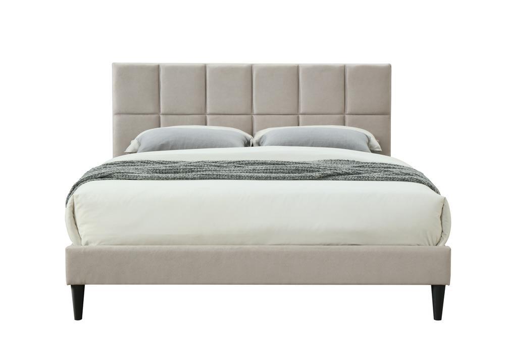 

    
Taupe Upholstered Panel Queen Bed EVELYN 1132-105 Bernards Modern

