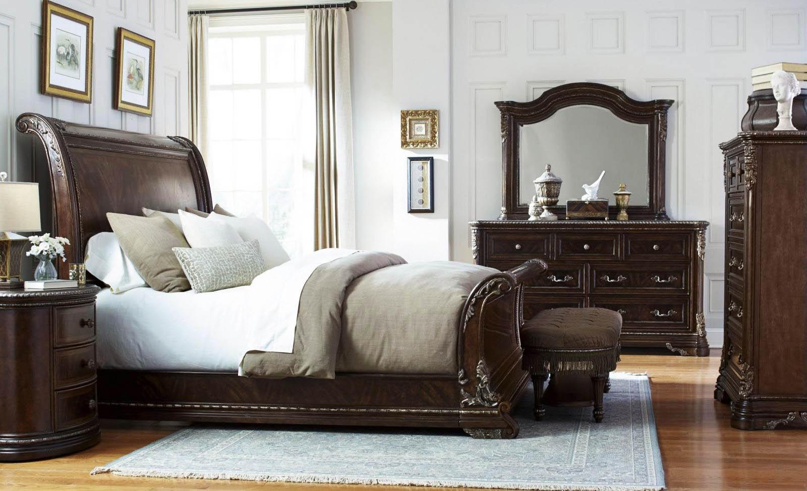 

    
Traditional 18th Century Cherry Wood King Sleigh Bedroom Set 3Pcs HD-80002
