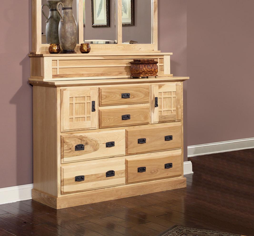 

    
A America Amish Highlands Chest Natural AHINT5700
