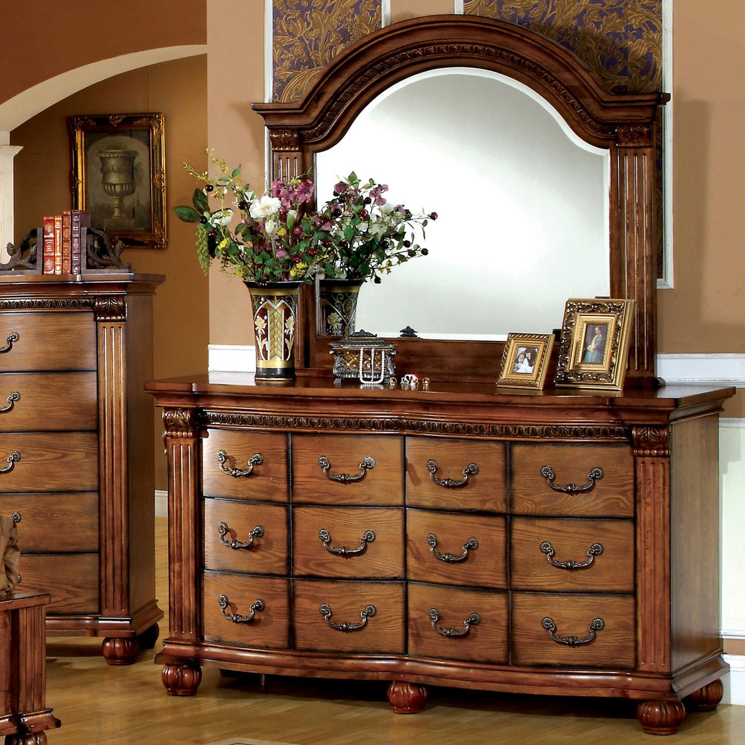 

    
Traditional Antique Tobacco Oak Solid Wood Dresser w/Mirror Furniture of America CM7738D*M Bellagrand

