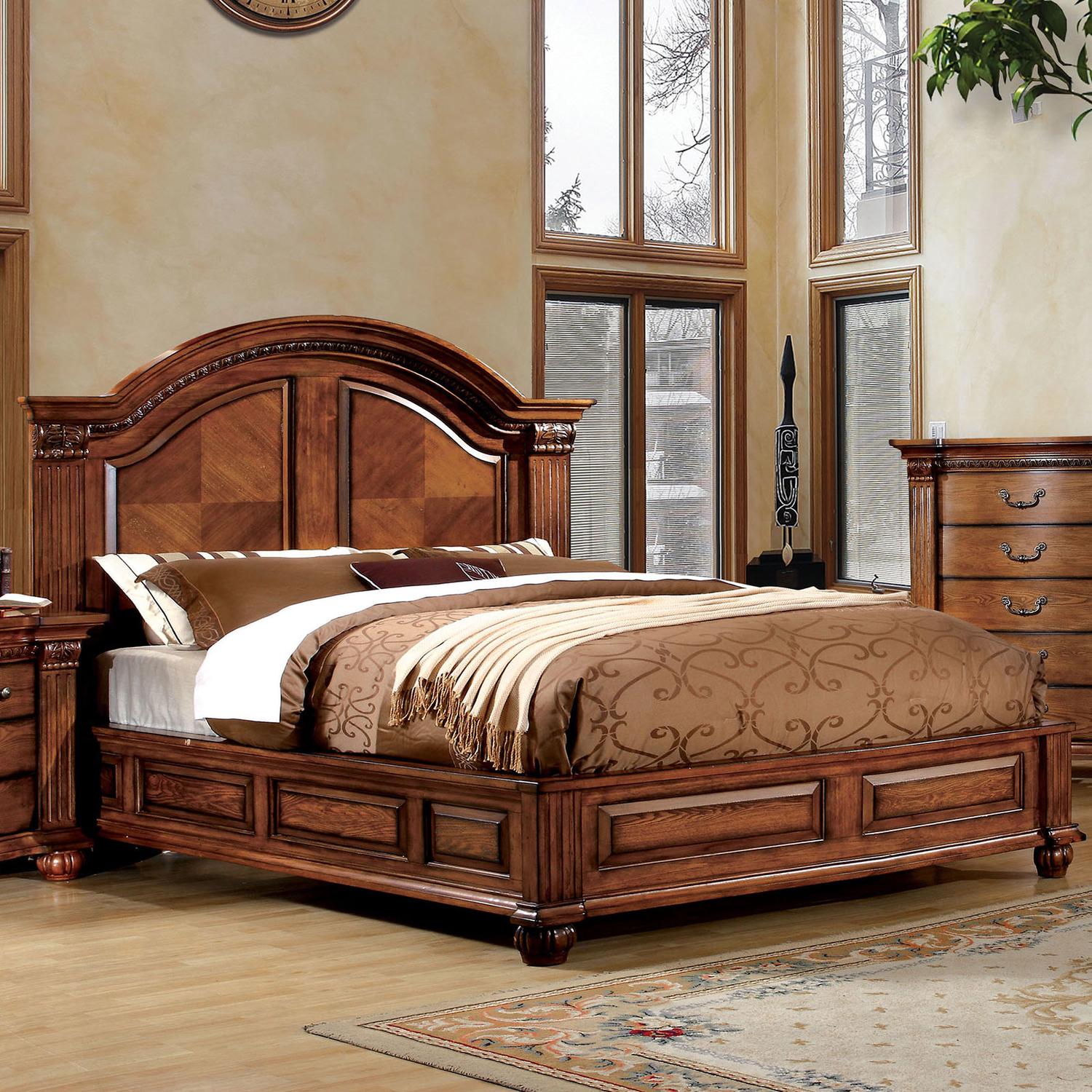 

    
Traditional Antique Tobacco Oak Solid Wood Queen Bed Furniture of America CM7738-Q Bellagrand
