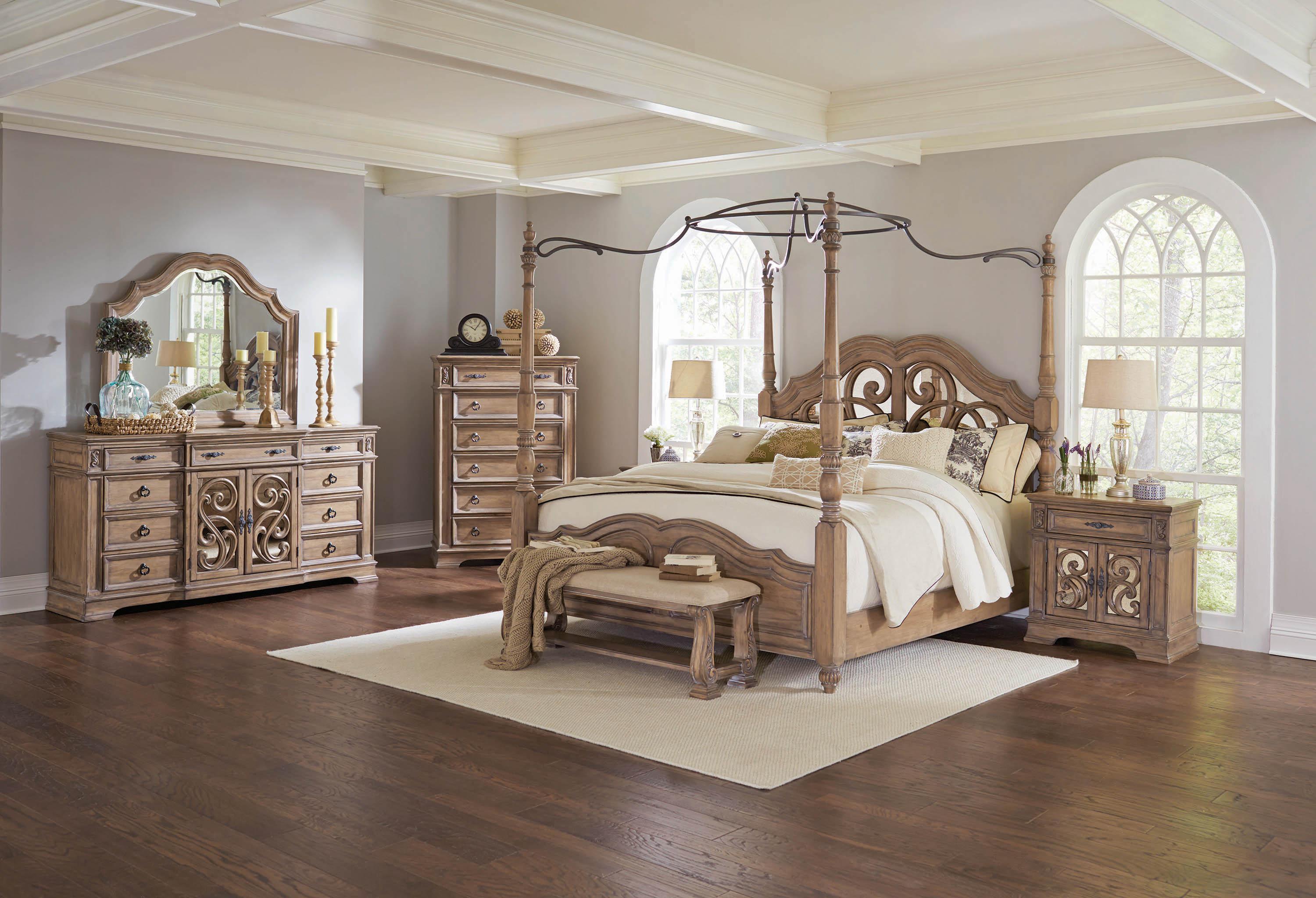 Traditional Panel Bed Ilana 205071KW in Beige, Brown 