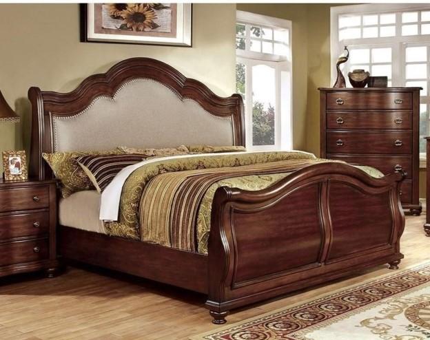 

    
Traditional Fabric Upholstery Cal King Sleigh Bed Bellavista Furniture of America
