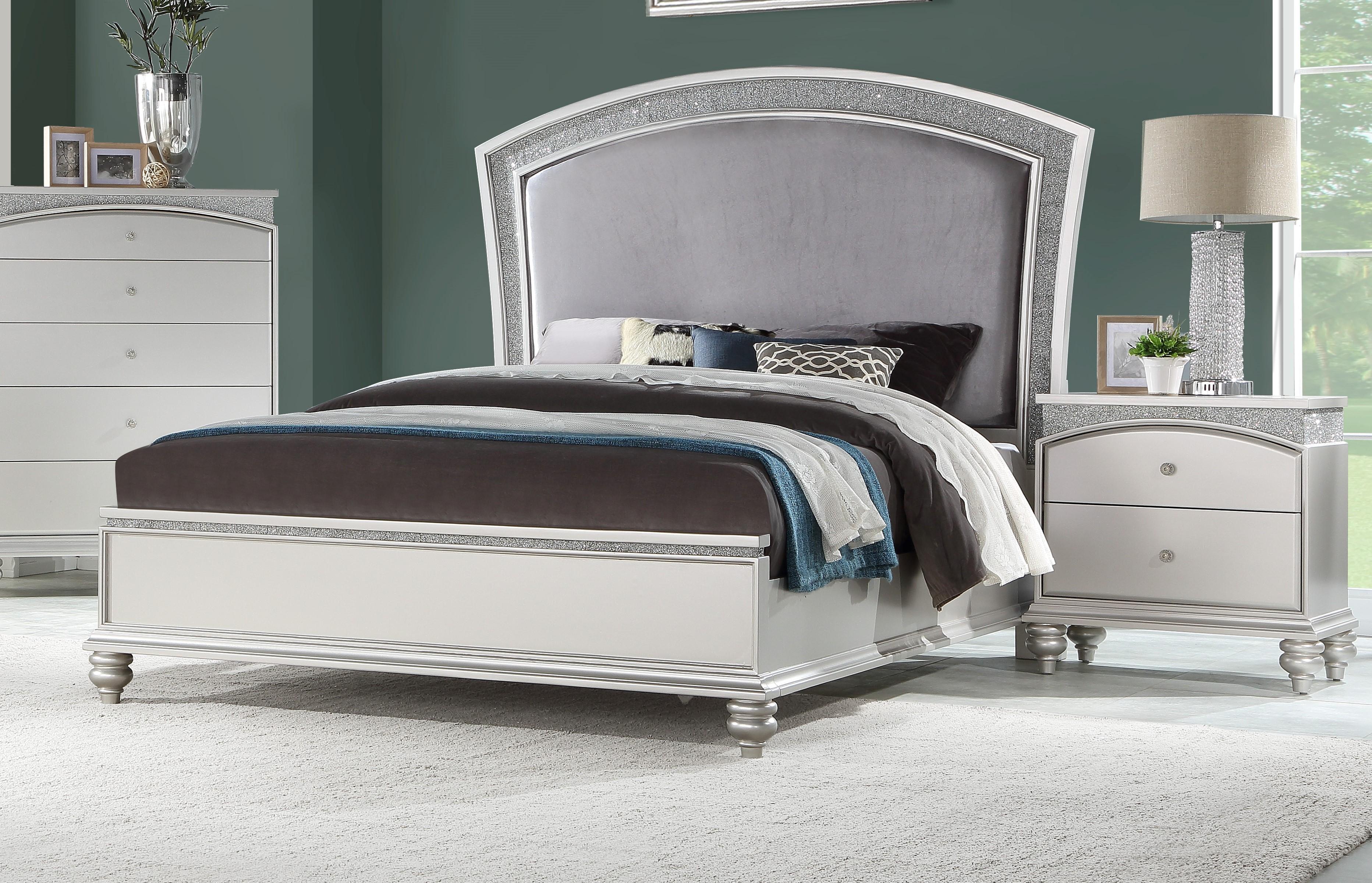 

    
Traditional  Platinum Finish Upholstered King Bedroom Set 3Pcs Maverick-21797EK Acme
