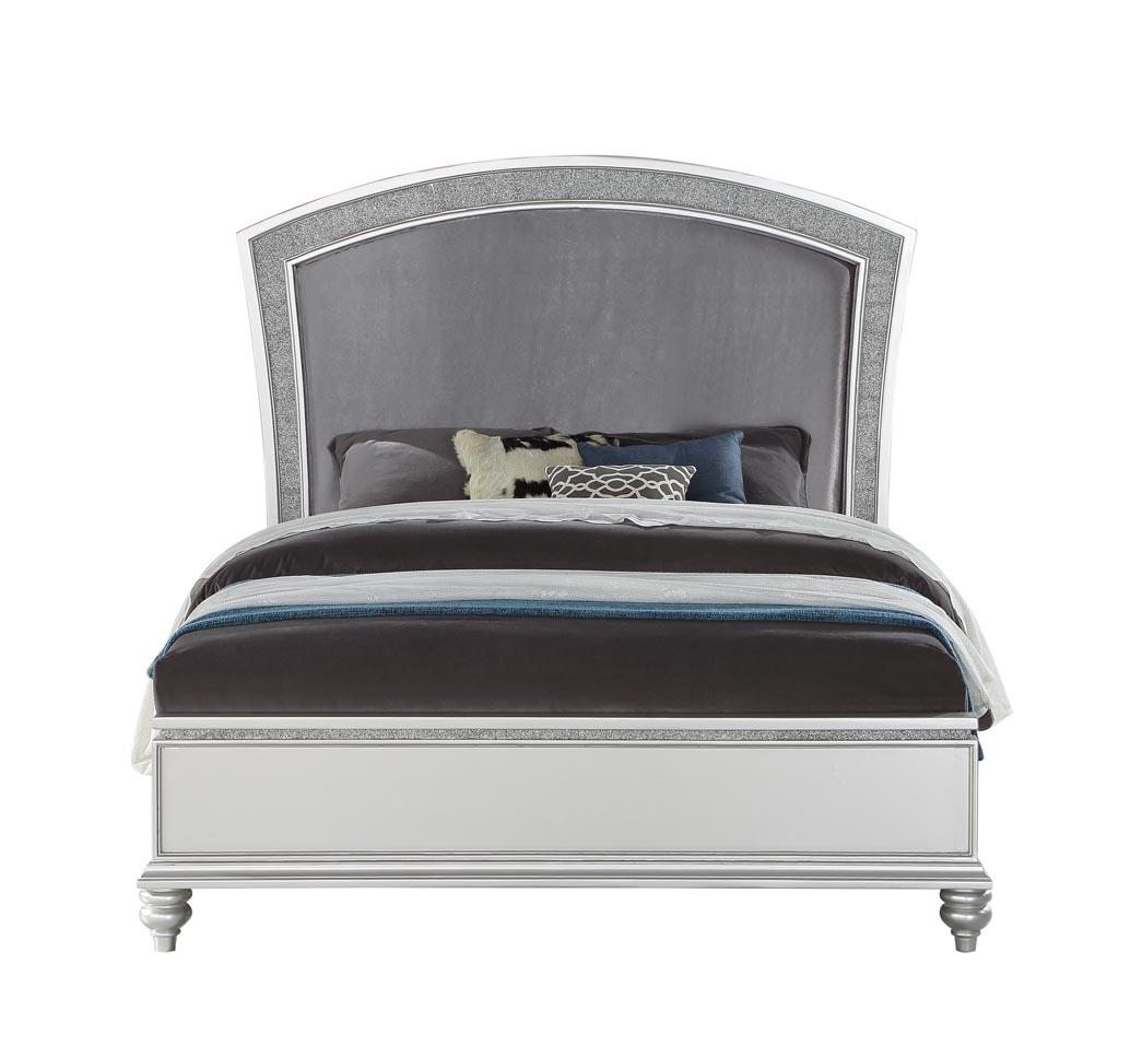 

    
Traditional  Platinum Finish Upholstered Queen Bed Maverick-21800Q Acme
