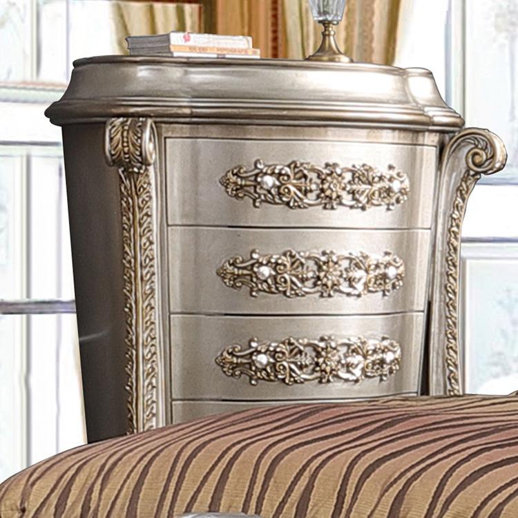 

    
 Shop  Traditional Silver & Bronze Wood California King Bed Set 6PCS Homey Design HD-1811-CK-6PCS
