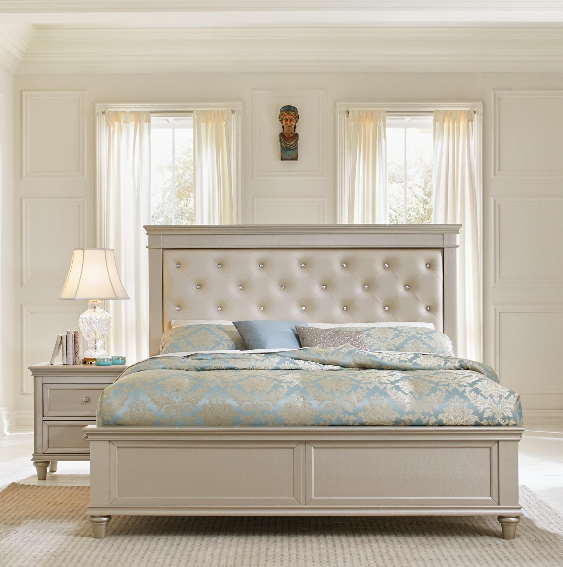 

    
Traditional Silver & Off-White Wood Queen Bedroom Set 3pcs Homelegance 1928-1* Celandine
