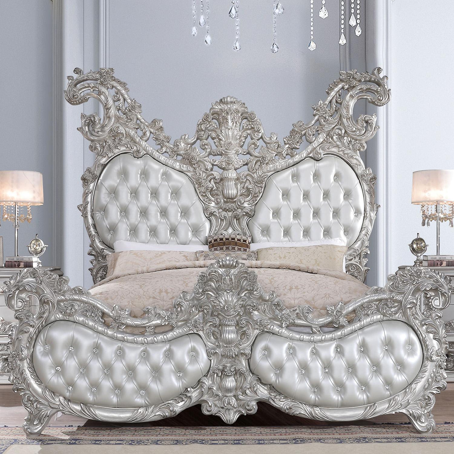 Traditional Sleigh Bedroom Set HD-1808 HD-1808-CK-6PC in Silver Faux Leather