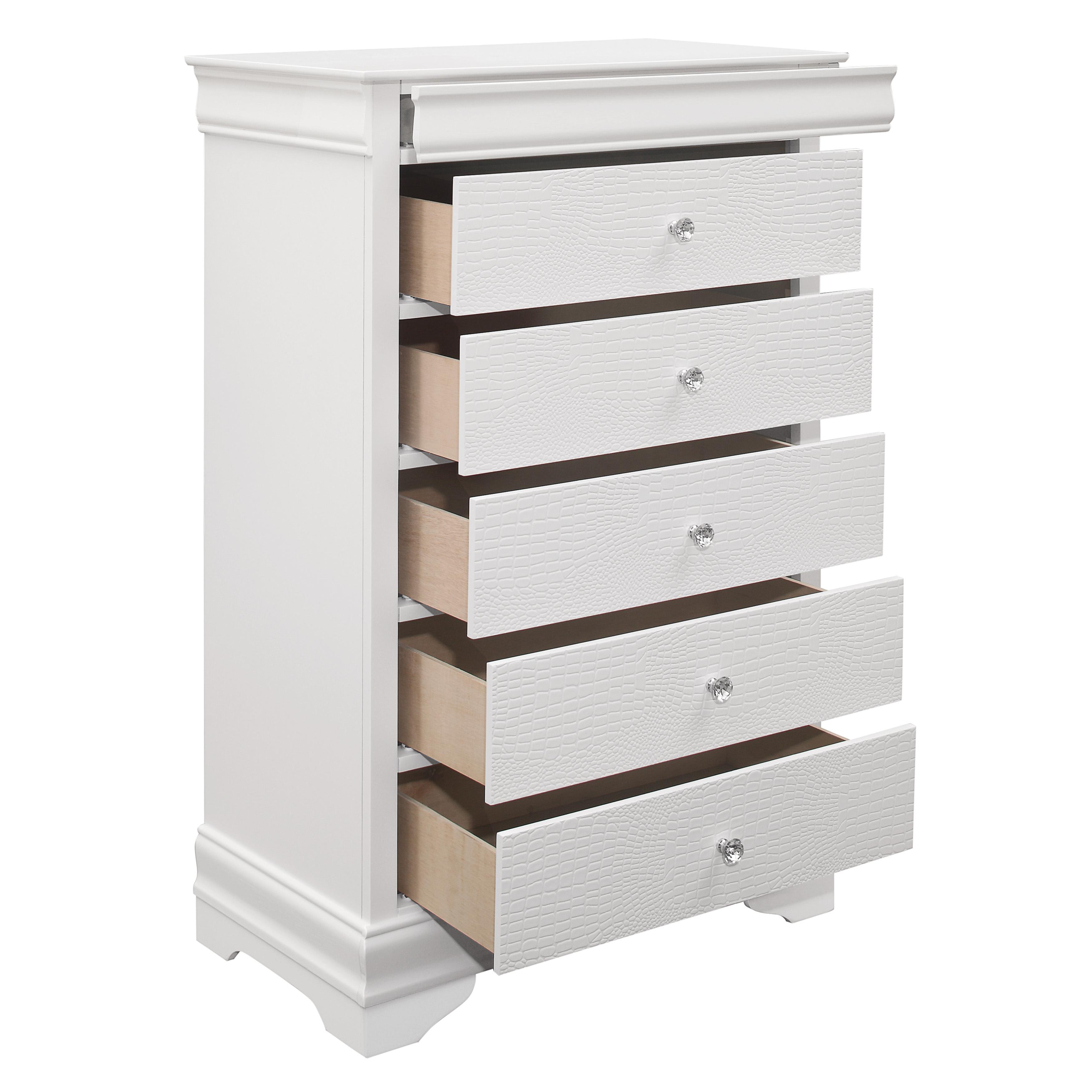 

    
Traditional White Wood Chest Homelegance 1556W-9 Lana
