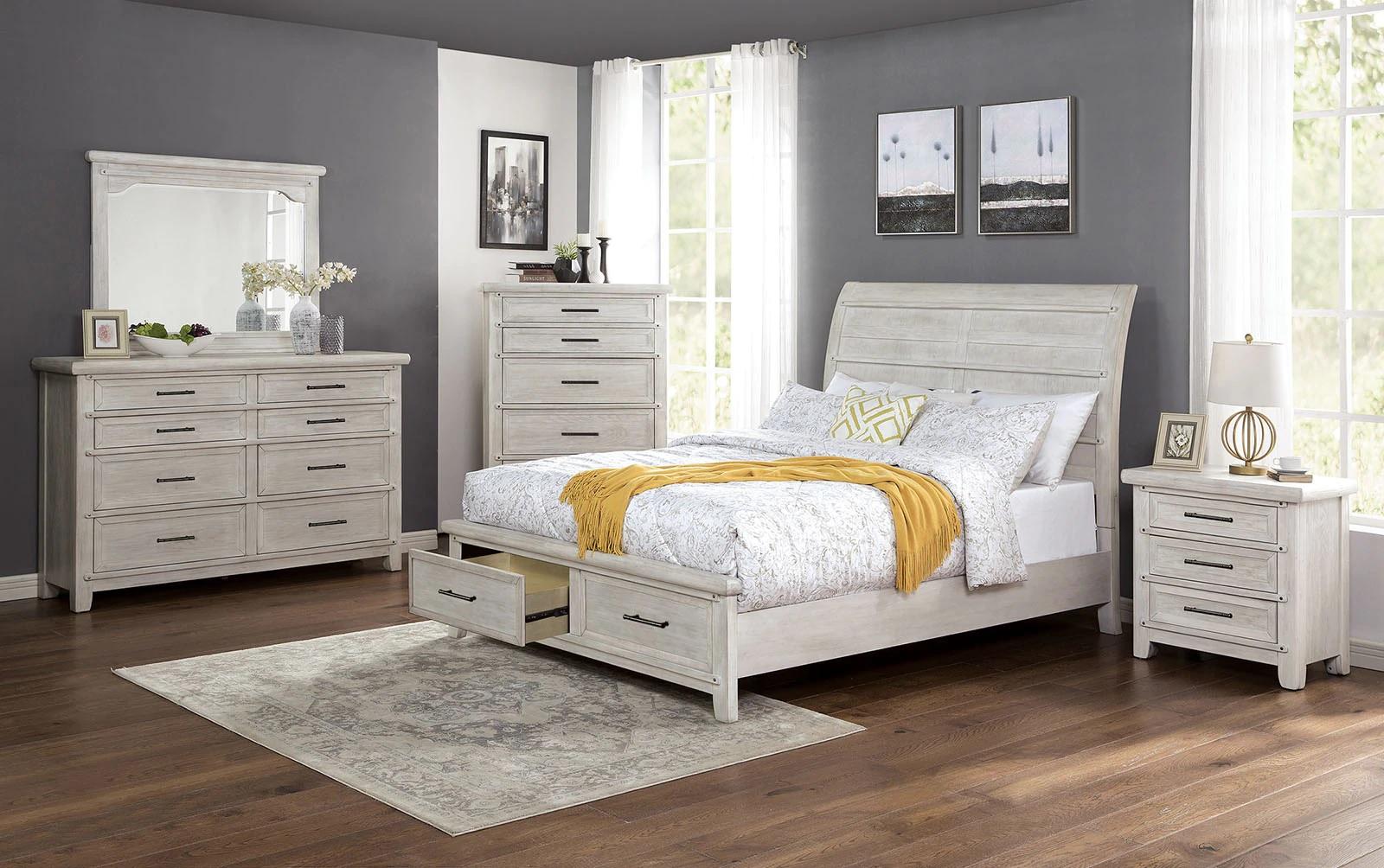 

    
Transitional Antique White Solid Wood CAL Bedroom Set 5pcs Furniture of America FOA7924 Shawnette

