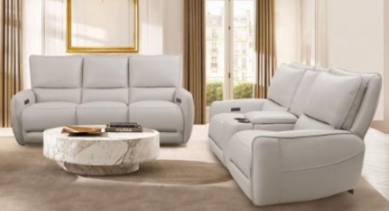 

    
Transitional Beige Solid Wood Power Reclining Loveseat Furniture of America Phineas CM9921ST-LV-PM-L
