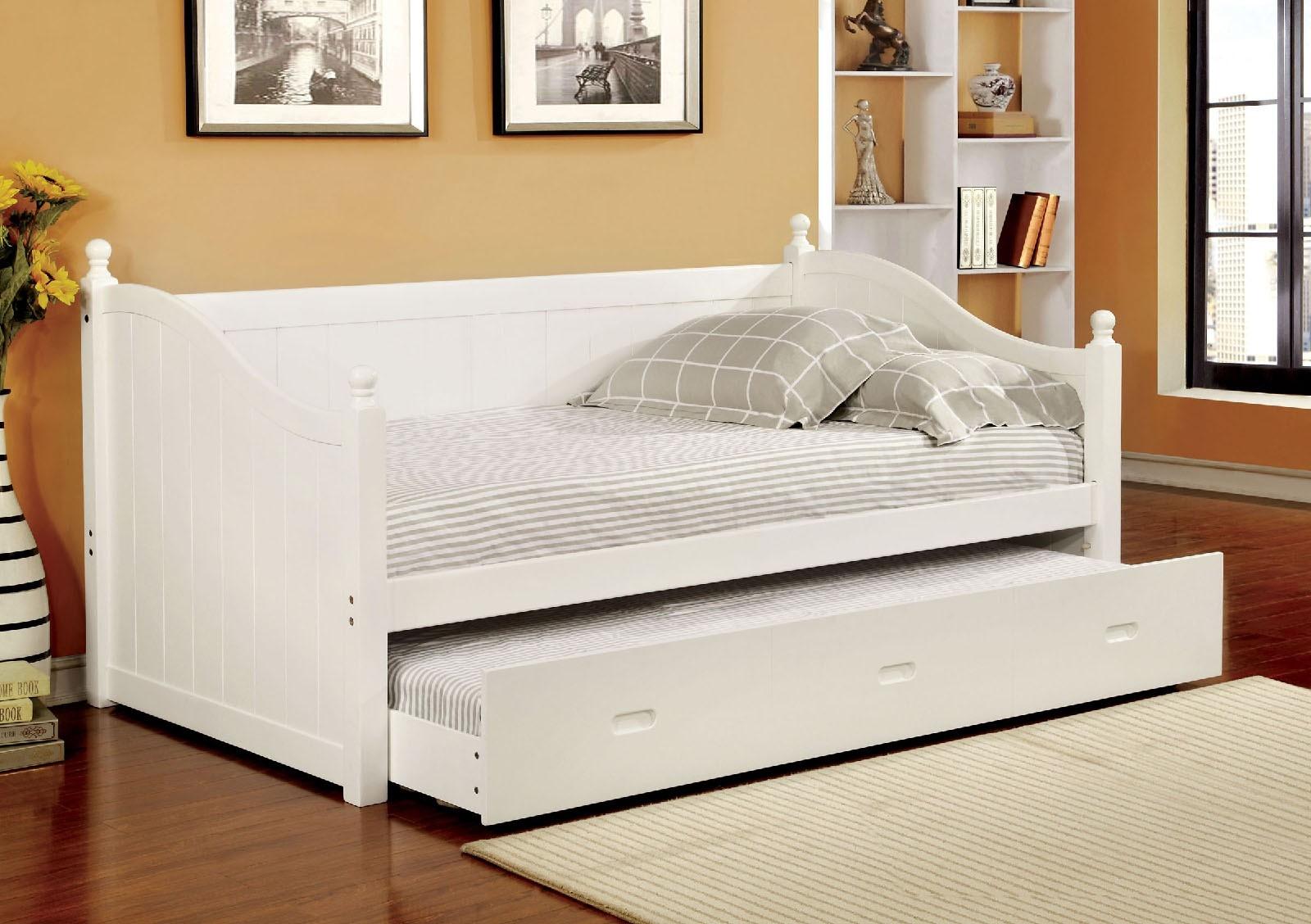 Transitional Daybed Walcott CM1928WH in White 