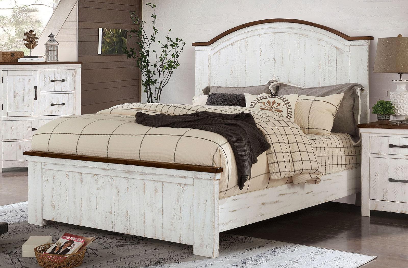 

    
Transitional Distressed White & Walnut Solid Wood King Bedroom Set 6pcs Furniture of America CM7962 Alyson
