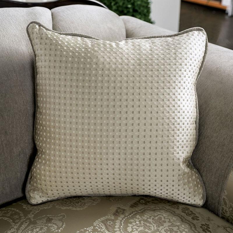 

    
 Order  Ivory Chenille Loveseat NEWDALE SM6425-LV Furniture of America Traditional
