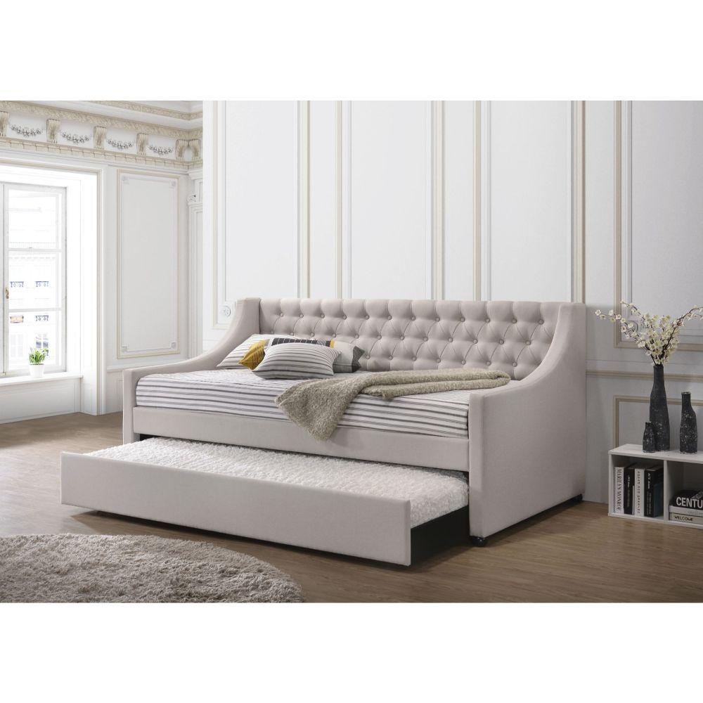

    
Transitional Fog Fabric Daybed w/ Trundle by Acme Lianna 39395
