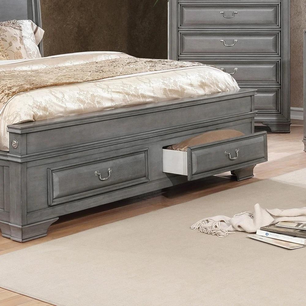 

    
Transitional Gray Solid Wood CAL Bed Furniture of America CM7302GY Brandt
