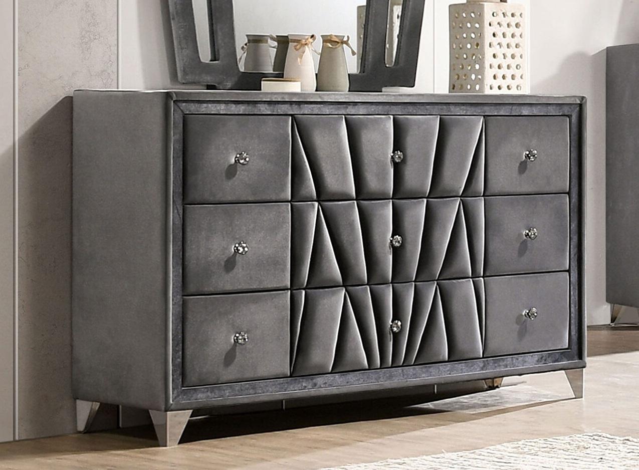 

    
Transitional Gray Solid Wood Dresser Furniture of America CM7164D Carissa
