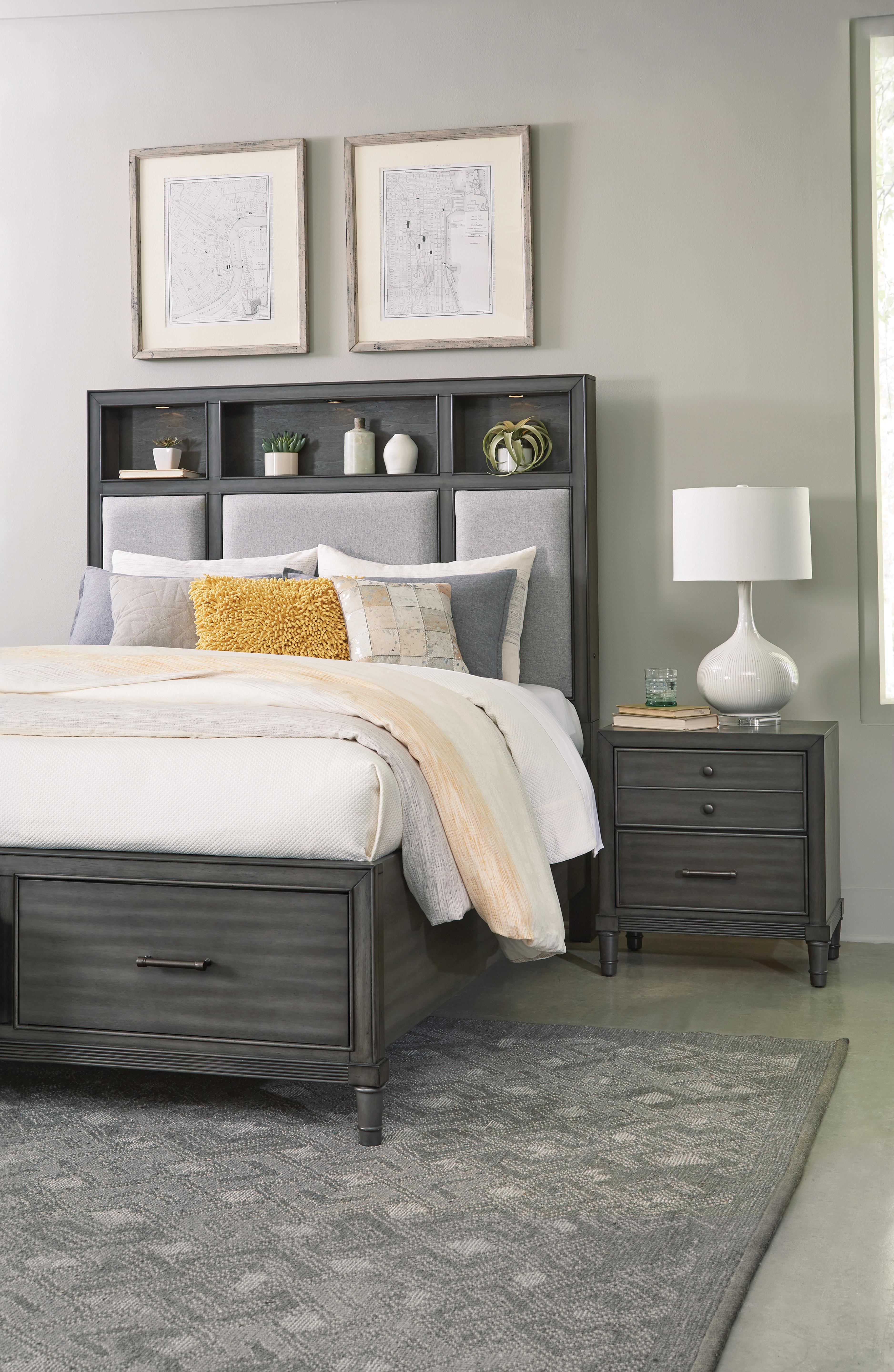 Transitional Bed and 2 Nightstands Set 1573K-1CK*-3PC Wittenberry 1573K-1CK*-3PC in Gray 