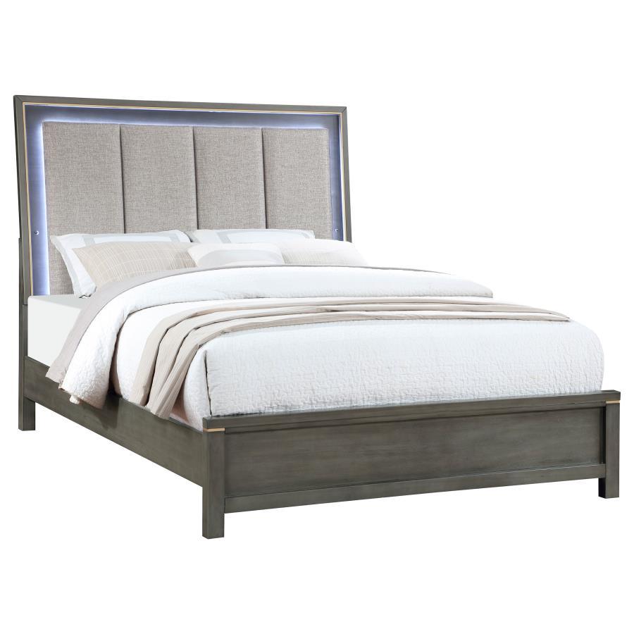 

    
Transitional Gray Wood California King Panel Bed Coaster Kieran 224741KW
