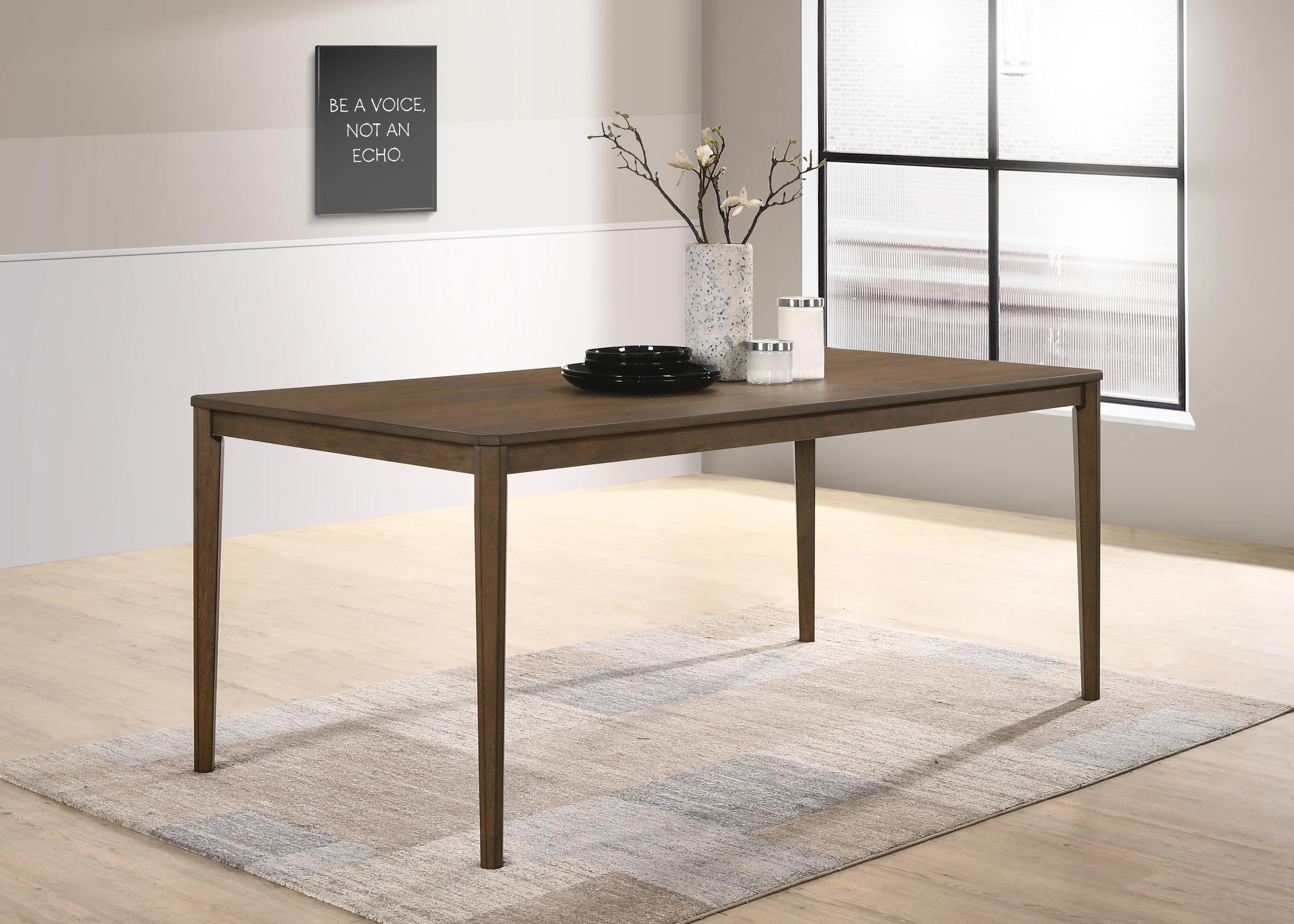 

    
109841 Wethersfield Dining Table
