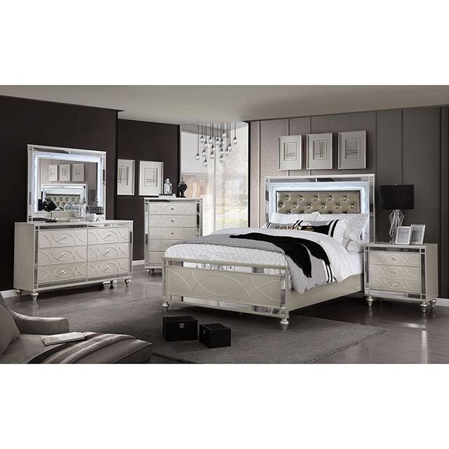 

    
Transitional Silver Mirror Accents 2PCS King Panel Bedroom Set by Furniture of America CM7891 Manar
