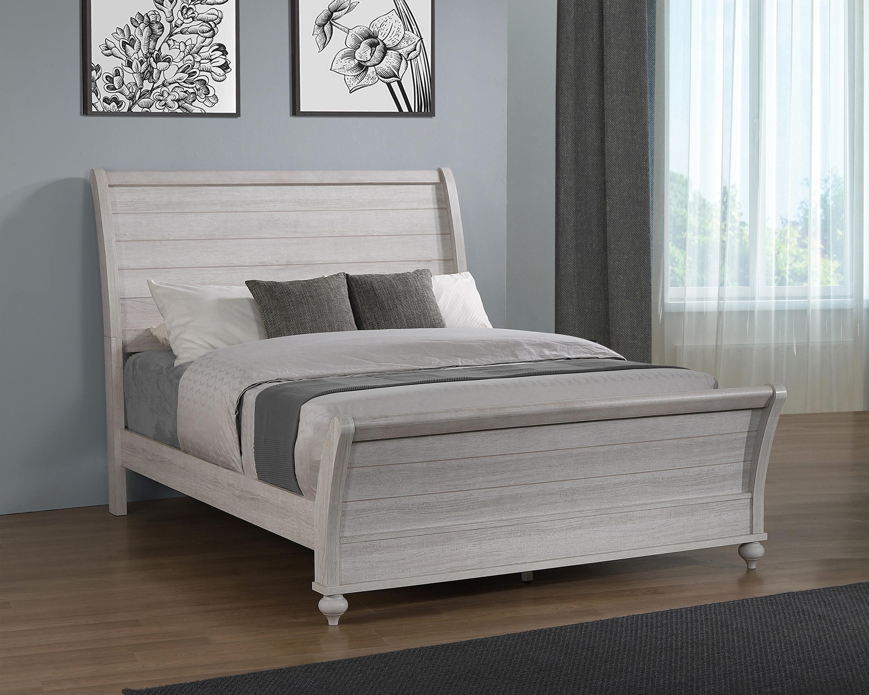 

    
 Shop  Transitional Vintage Linen Wood CAL Bedroom Set 3pcs Coaster 223281KW Stillwood
