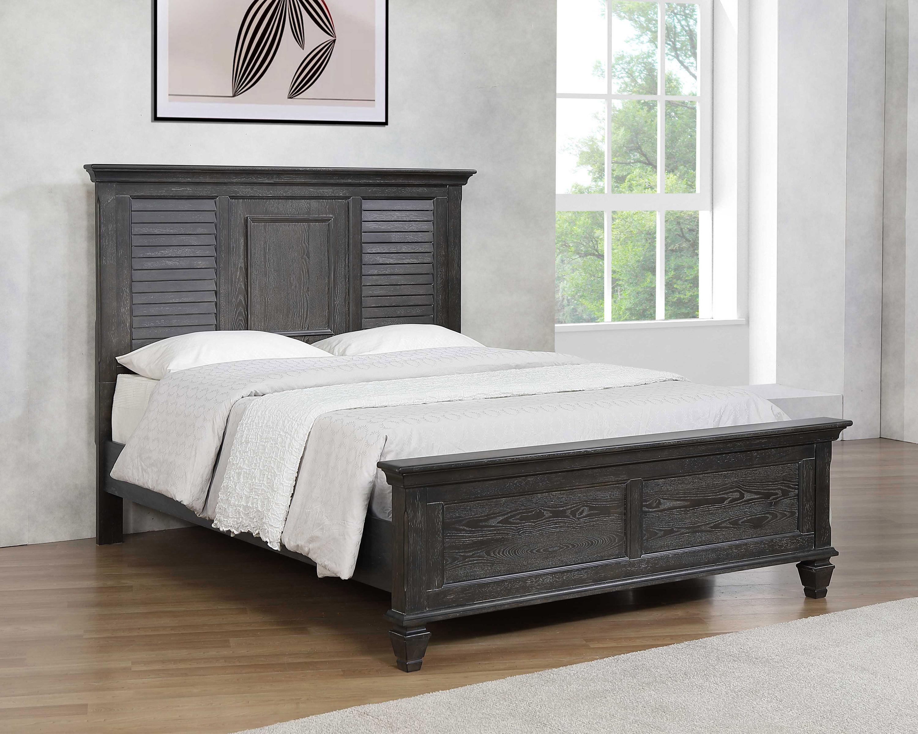 

    
Transitional Weathered Sage Wood Queen Bed Coaster 205731Q Franco
