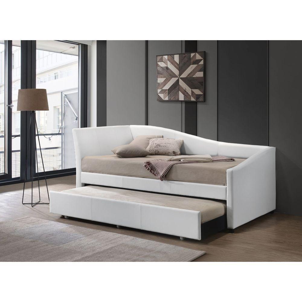 

    
Transitional White Faux Leather Daybed by Acme Jedda 39400
