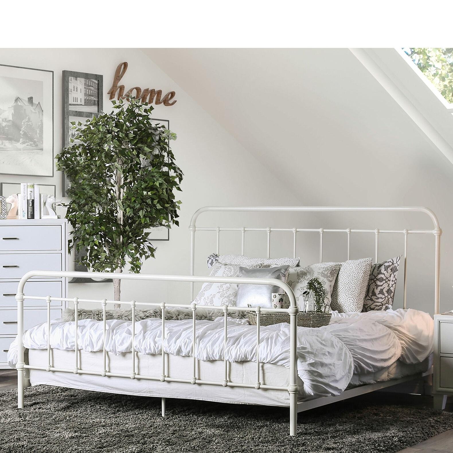 Transitional Metal Bed CM7701WH-CK Iria CM7701WH-CK in White 