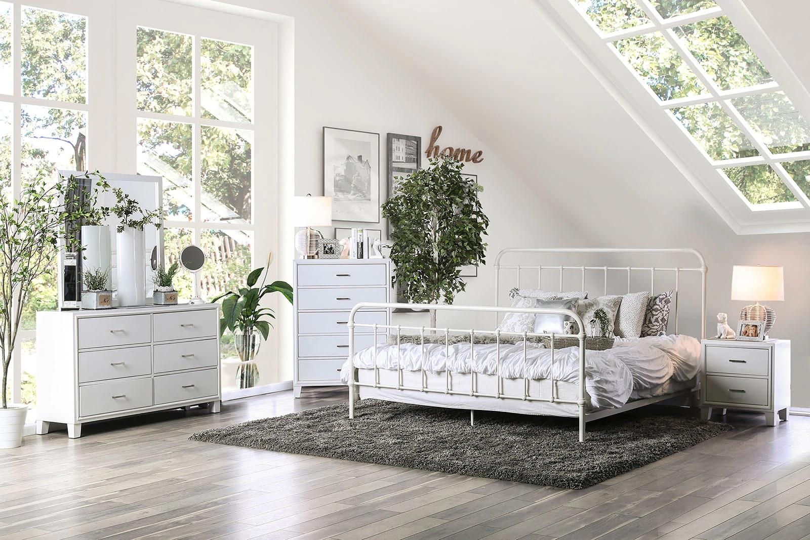 

    
CM7701WH-Q Transitional White Metal Queen Bed Furniture of America CM7701WH-Q Iria
