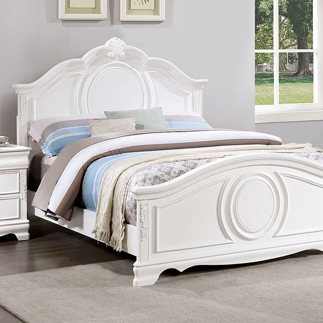 Transitional Panel Bed Alecia Full Panel Bed CM7458WH-F CM7458WH-F in White 