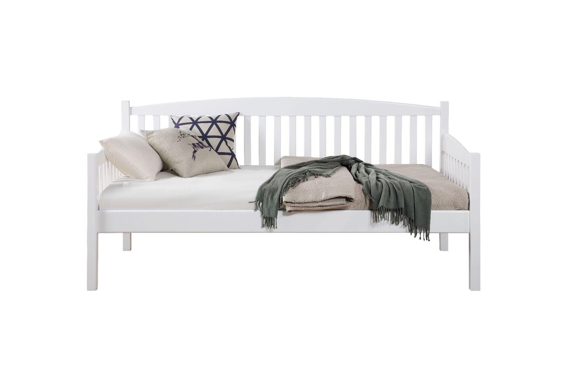 

    
Transitional White Wood Daybed by Acme Caryn BD00379
