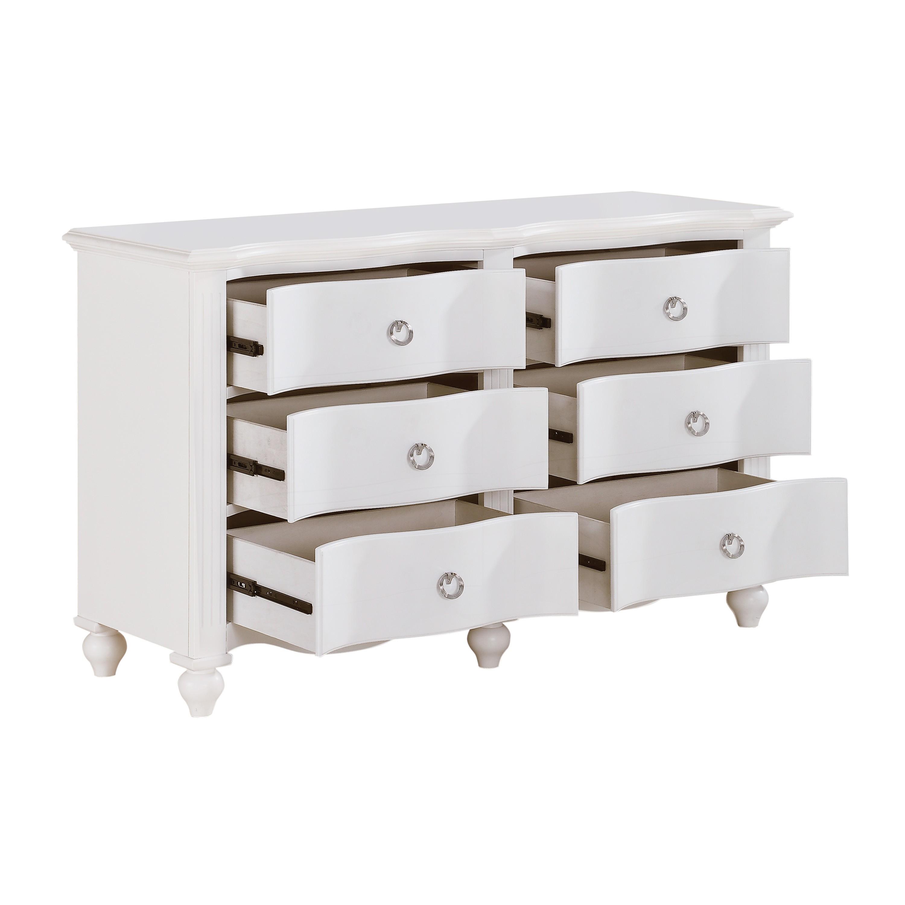 

    
Homelegance 2058WH-5-2PC Meghan Dresser w/Mirror White 2058WH-5-2PC
