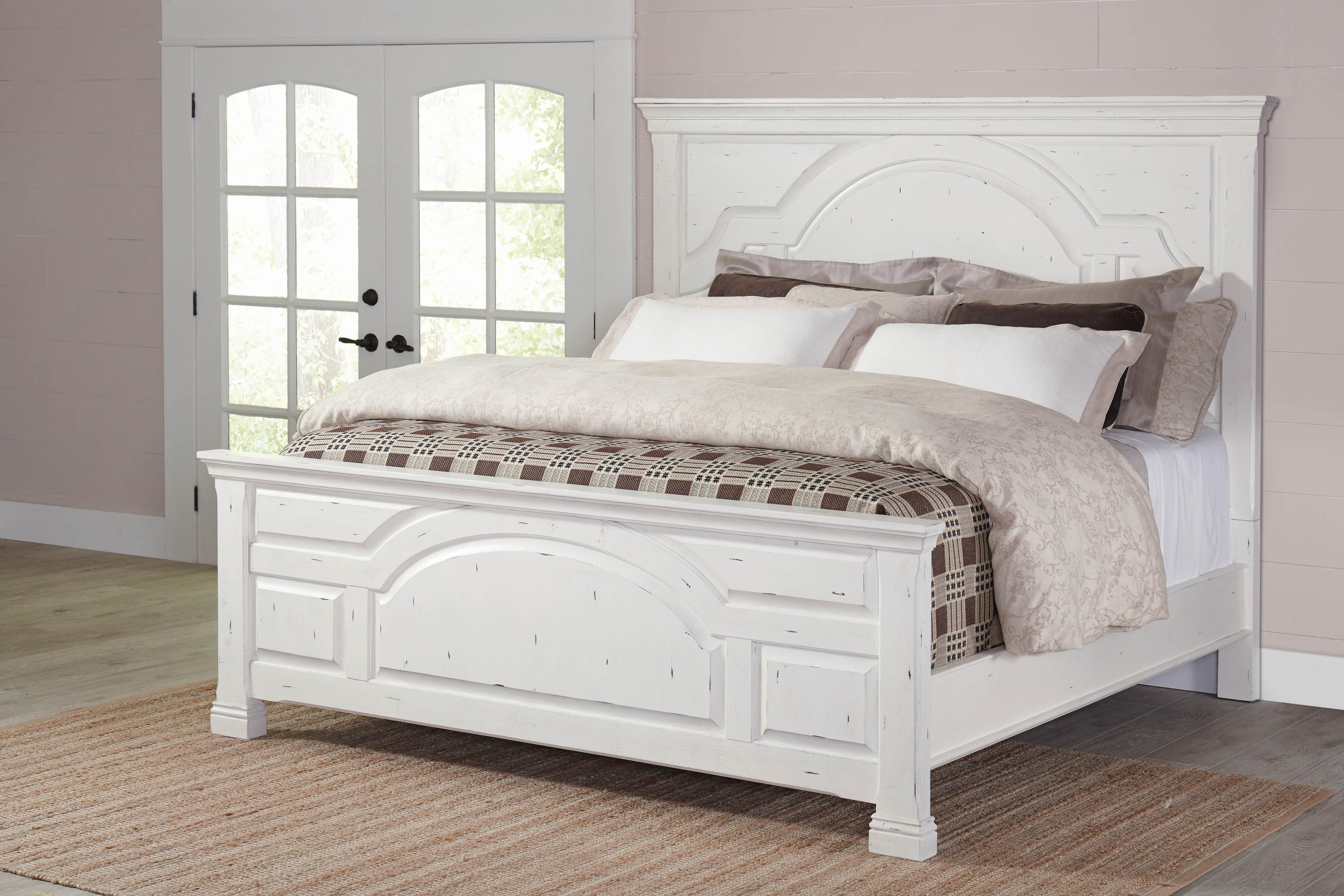 

    
Coaster Cleste Panel Bed White 206461Q
