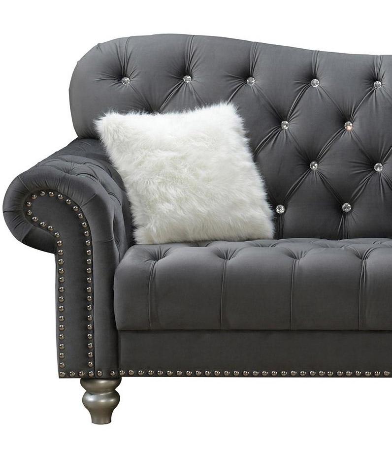 

    
U4422 Rich Grey  Velvet Vintage-inspired Sofa Global USA
