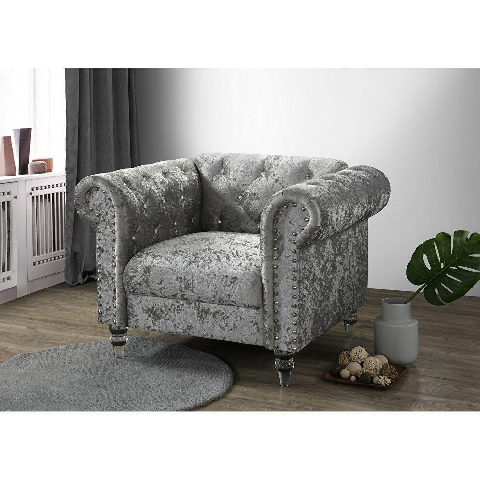 

    
U9550 Tufted Design Glam Grey Velvet Armchair Global USA
