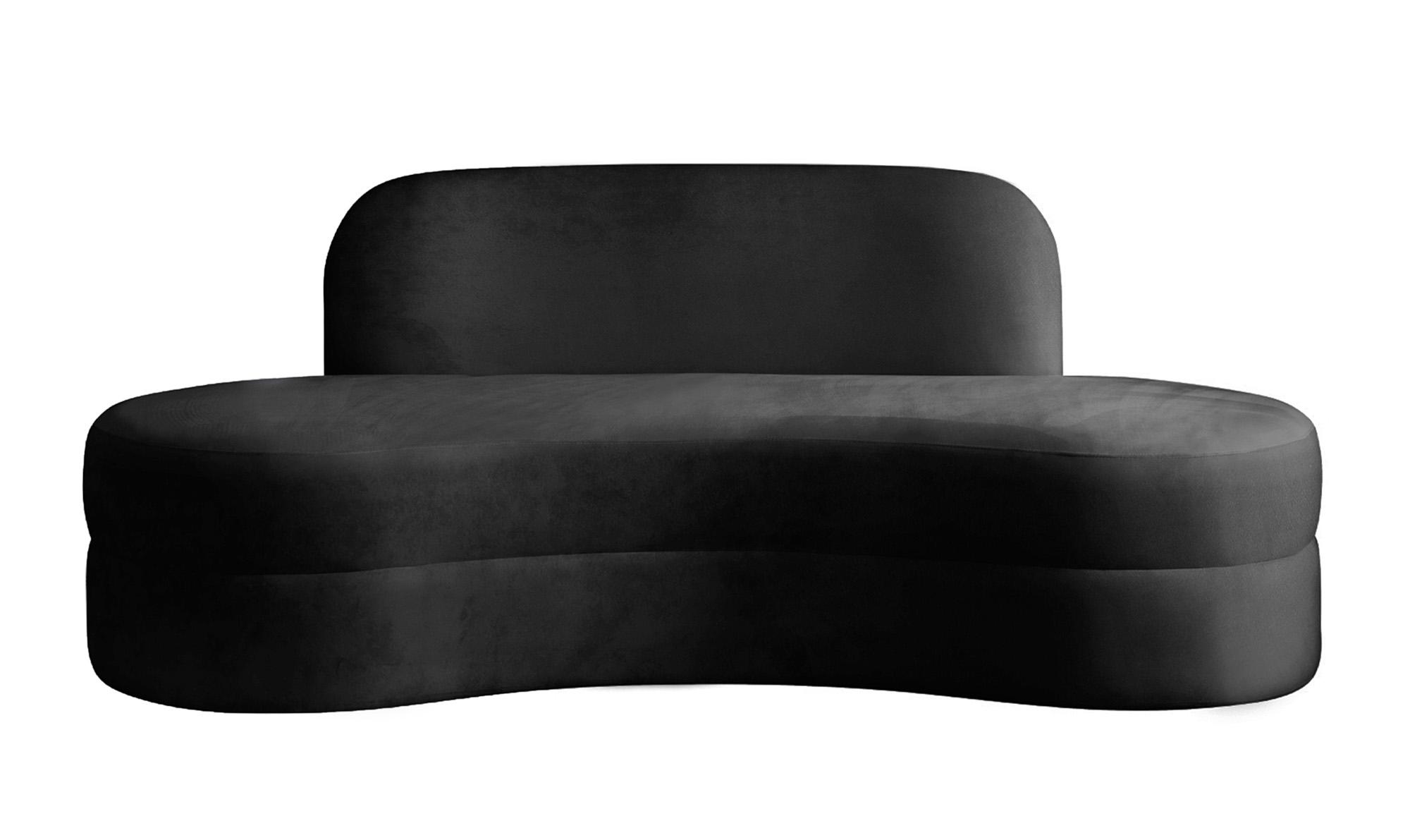 

    
606Black-S-Set-2 Meridian Furniture Sofa Set
