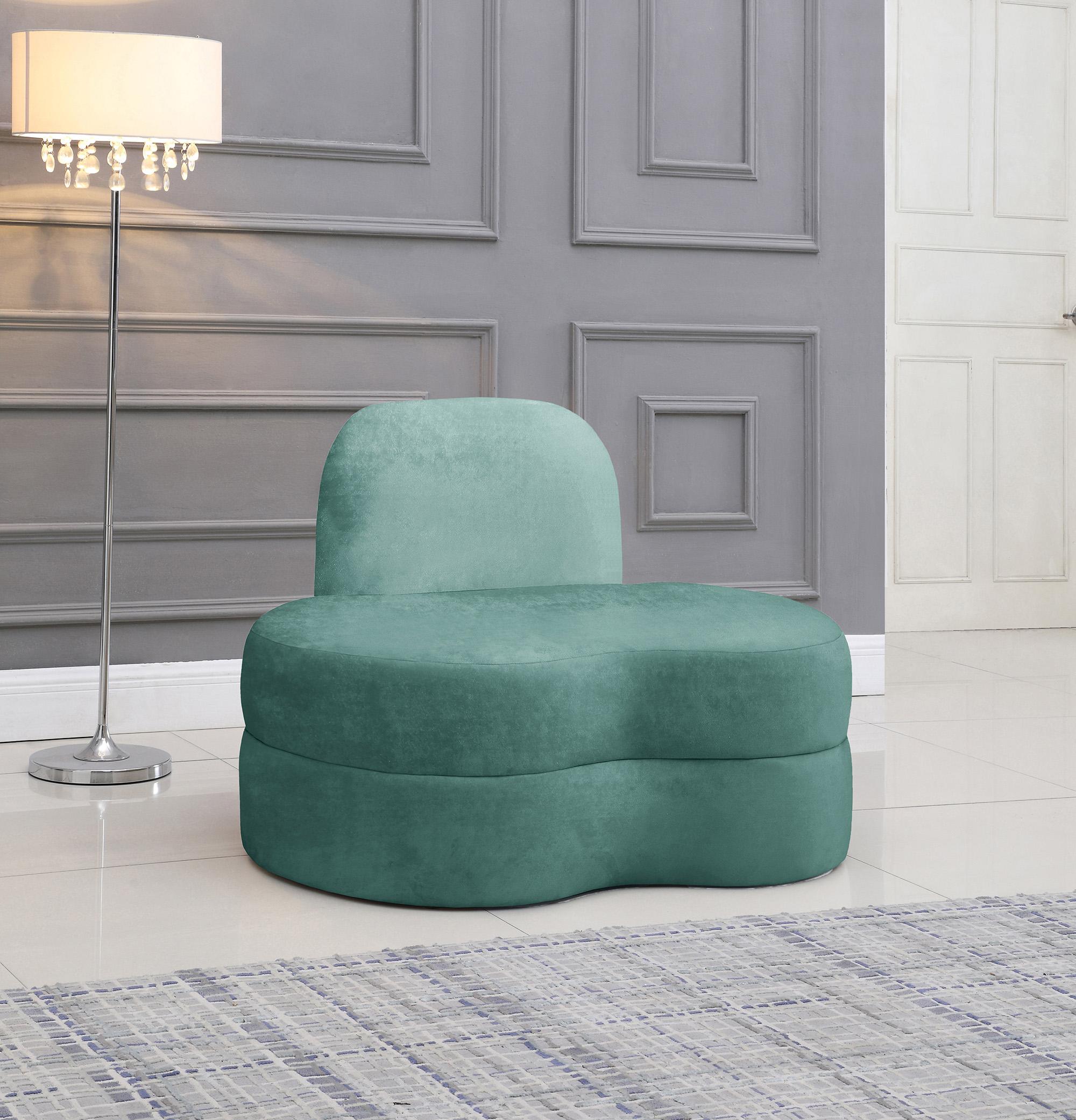 

    
Ultra Vogue Mint Velvet Lounge Chair MITZY 606Mint-C Meridian Contemporary
