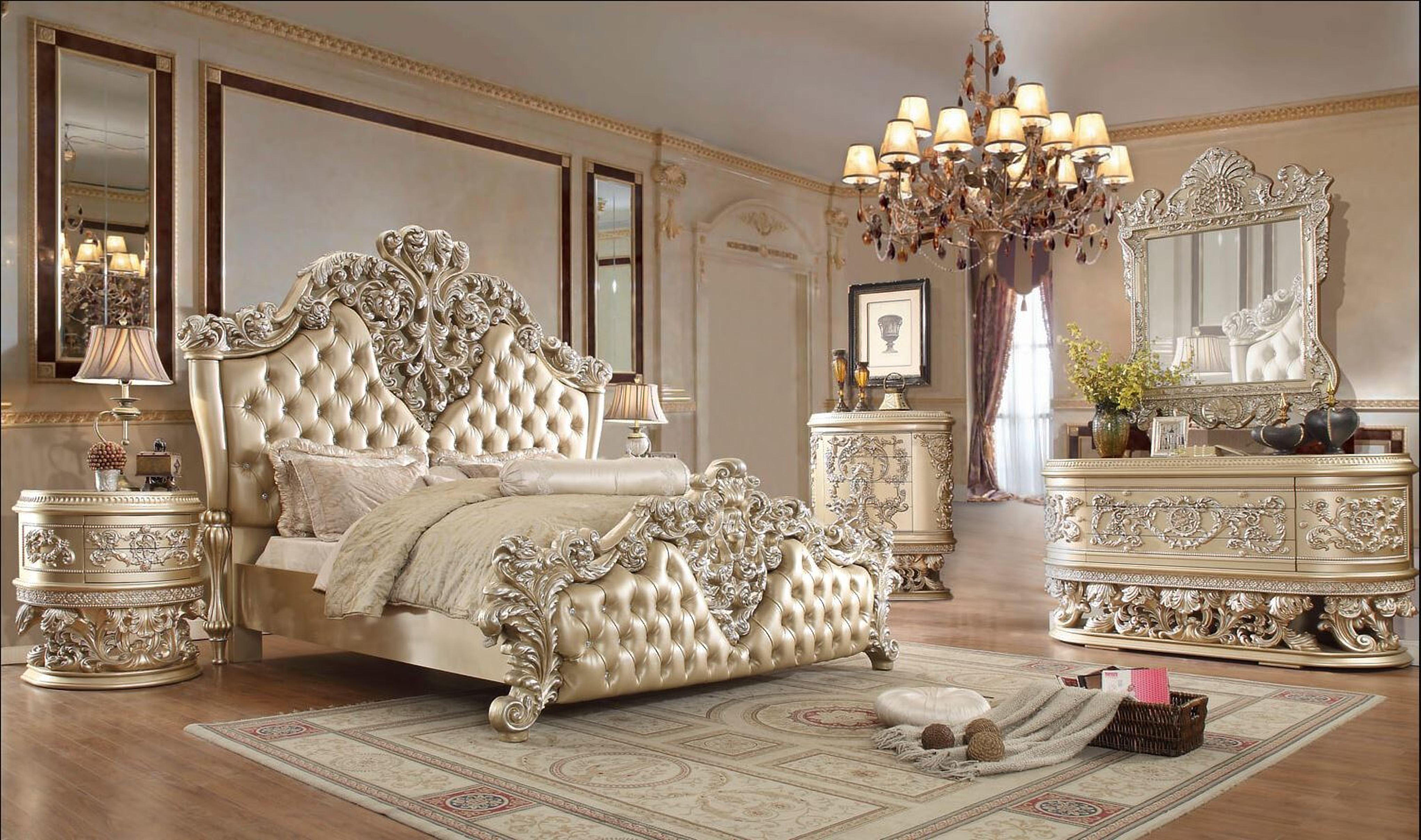 Traditional Sleigh Bedroom Set HD-8022 HD-8022-BSET5-EK in Champagne Faux Leather