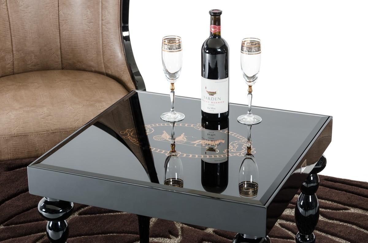 

    
Luxury Glossy Black w/Glass Top End Table VIG A&X Saure Transitional
