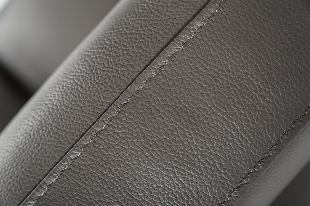 

                    
Buy Dark Grey Full Italian Leather Sofa Set 3Pcs VIG Estro Salotti Evergreen Modern
