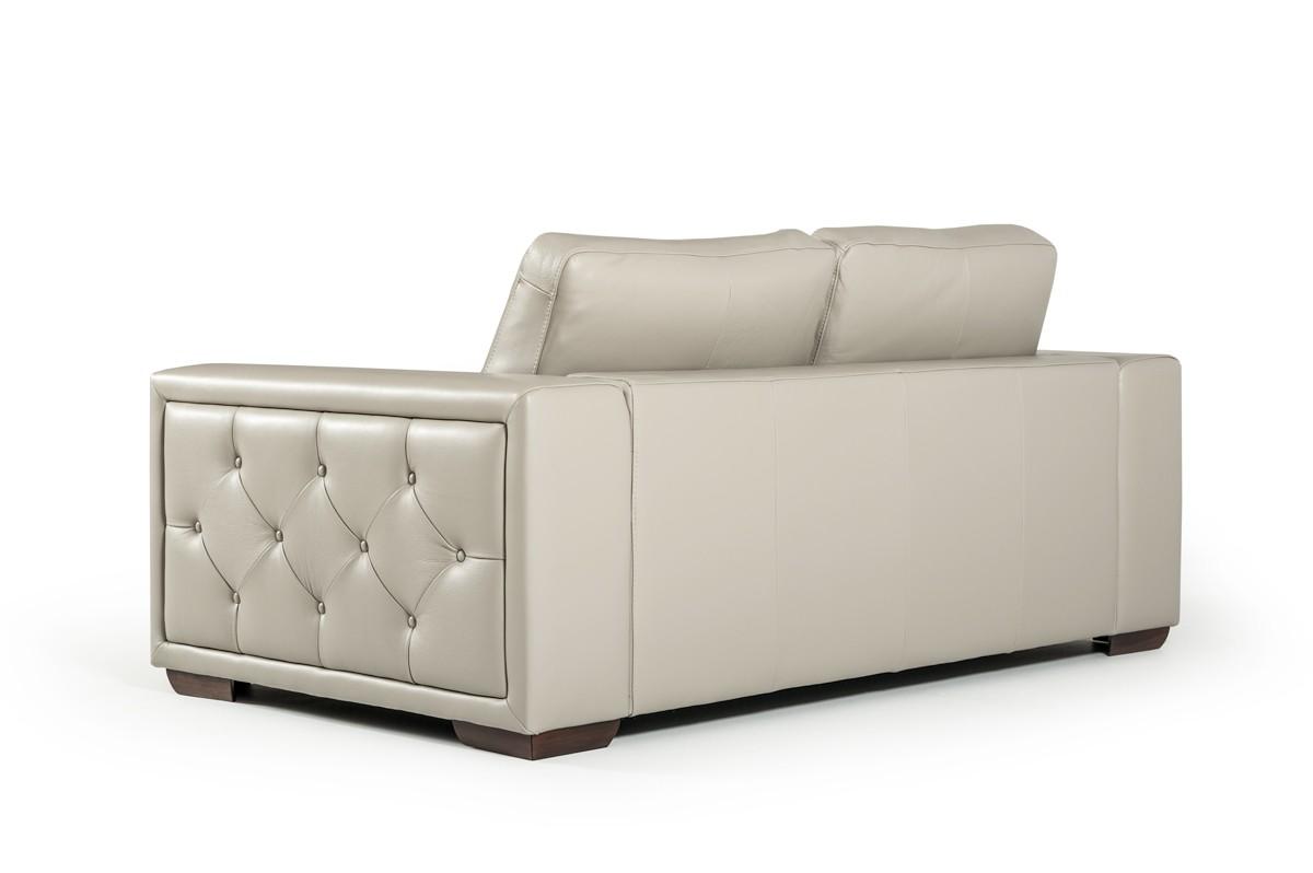 

    
VGNTISEO-LTGRY Sofa Set
