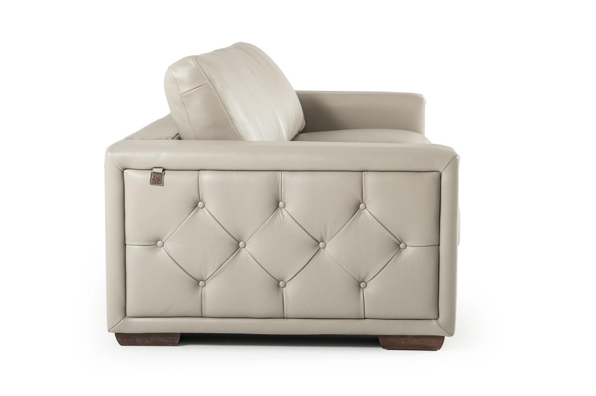 

    
VGNTISEO-LTGRY Light Grey Full Italian Leather Sofa Set 3P VIG Estro Salotti Iseo Contemporary
